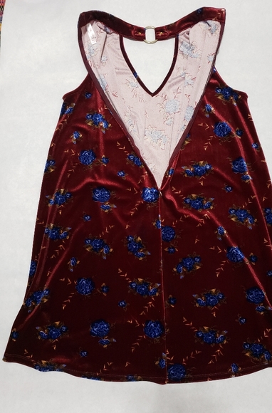 Red Floral Dress Silk Velvet Soft Size Medium - Picture 8 of 8